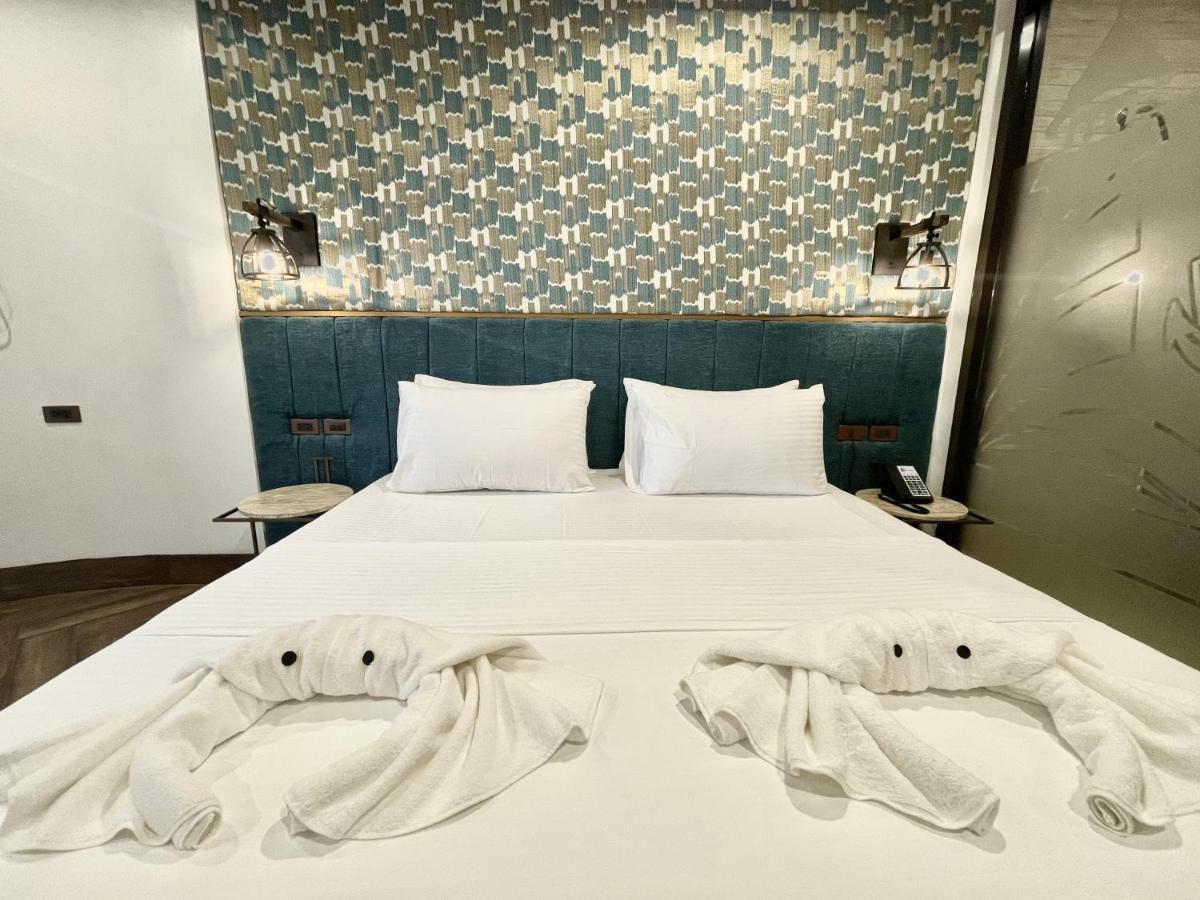 Lighthouse Point Hotel Dumaguete City Eksteriør billede